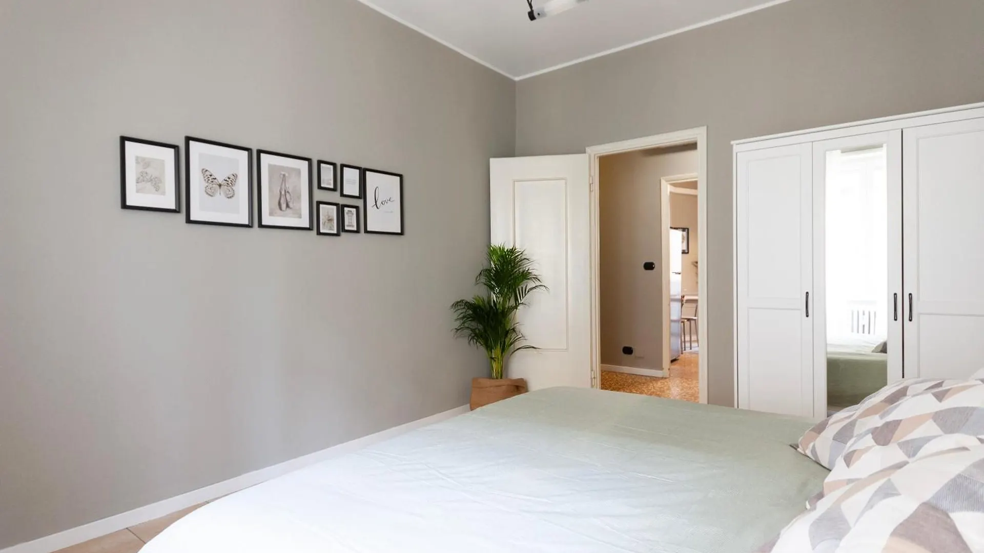 Apartment Suite Vallazze 91 Milan Italy